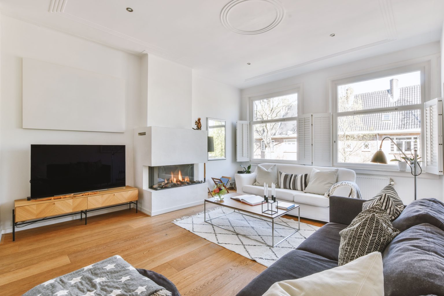 Bright, fully furnished living room in a Redwood managed London home
